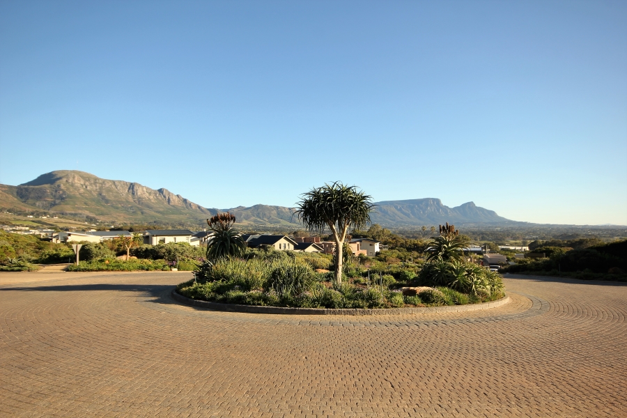 4 Bedroom Property for Sale in Stonehurst Mountain Estate Western Cape